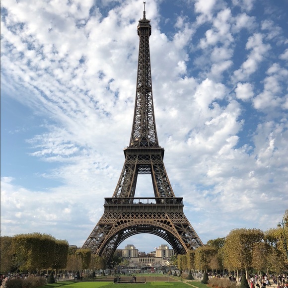 Meet your Posher, Dee! - Picture 3 of 5